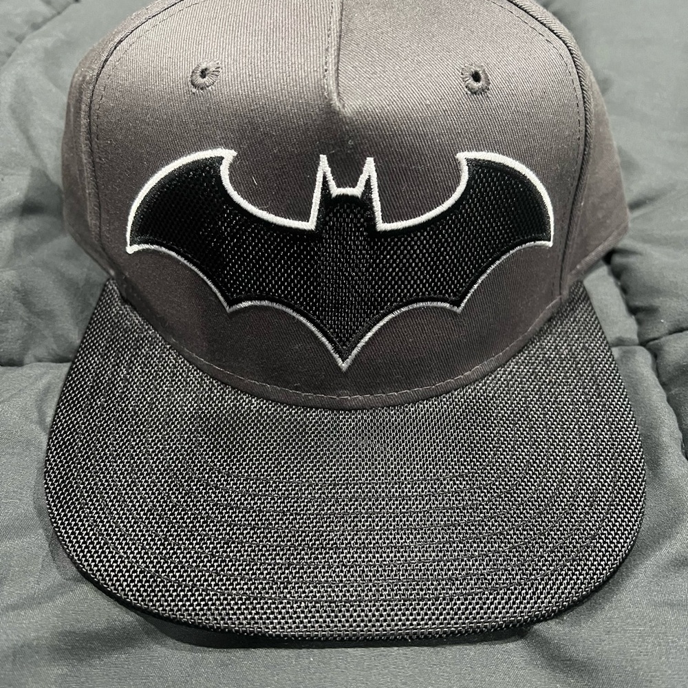 Batman Black Snapback Hat DC Comics Adjustable Cap Flat Brim Unisex OSFM